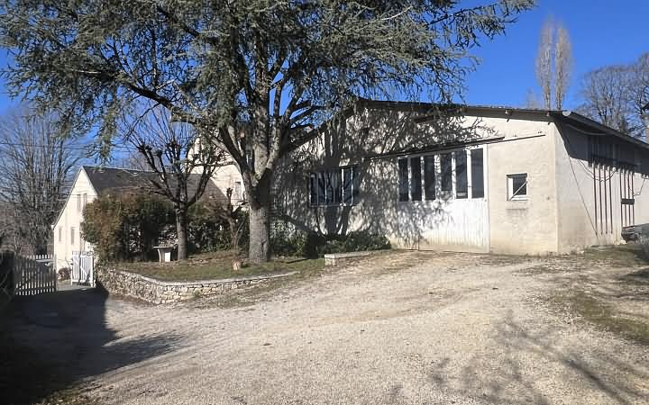 4 bed stone house for sale near Ajat