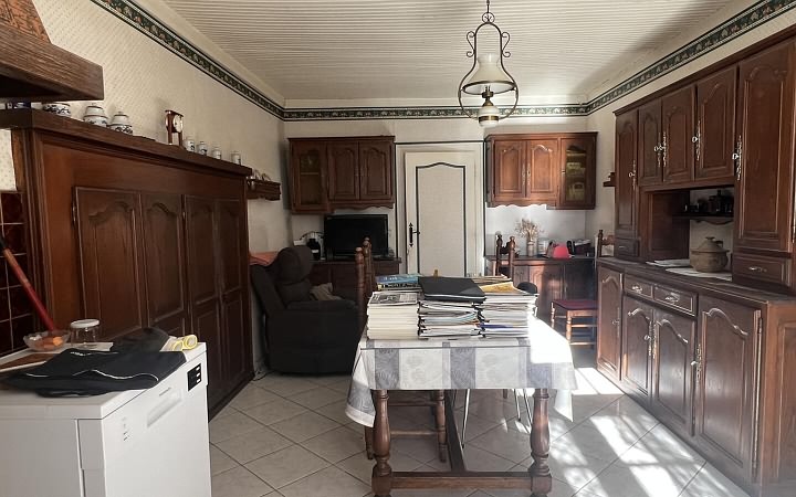 4 bed stone house for sale near Ajat