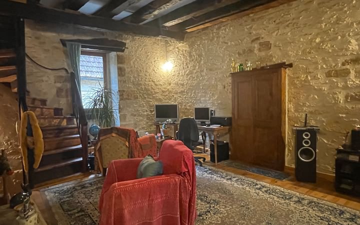 2 bed stone house for sale near Aubas