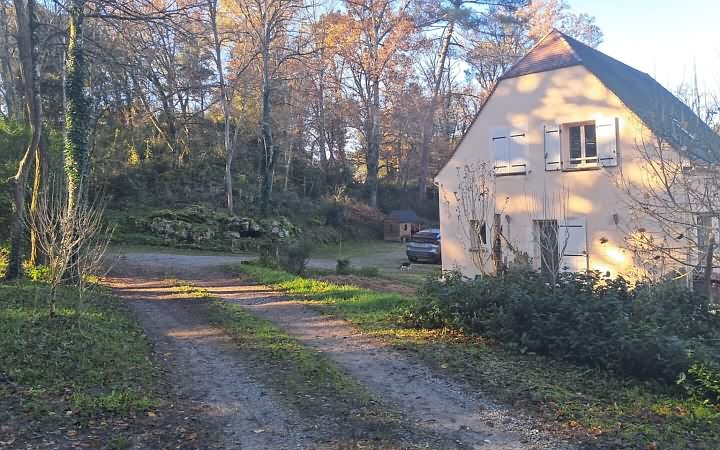 6 bed stone house for sale near Dordogne and Lot