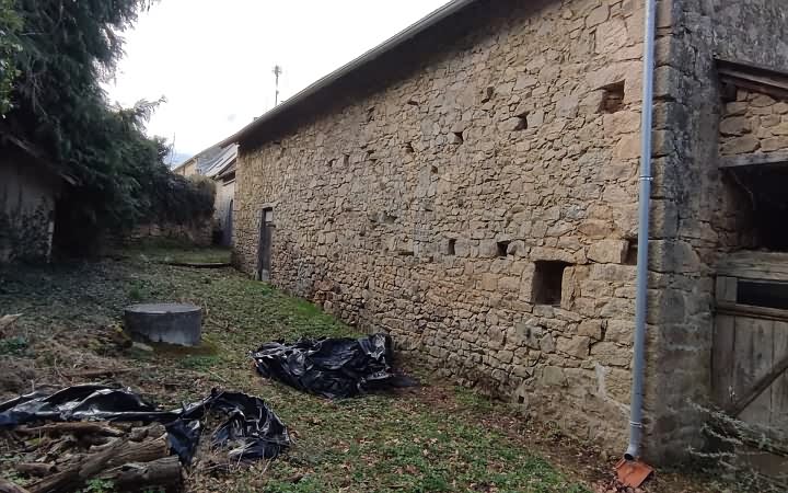 2 bed stone house for sale near Naillat