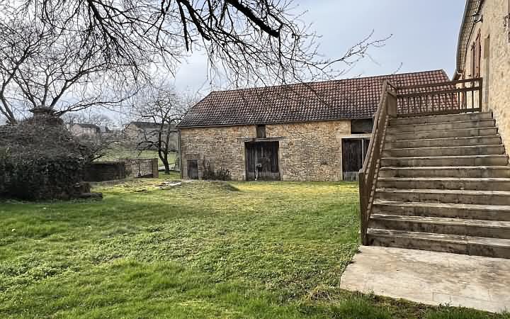 4 bed stone house for sale near Ajat