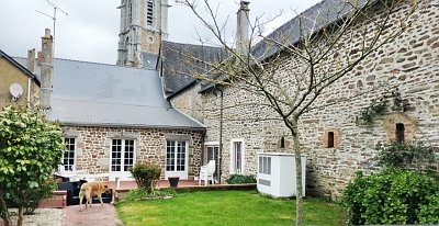 5 bed stone longère for sale near Averton