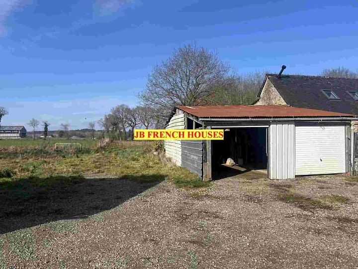 4 bed stone house for sale near Caribet