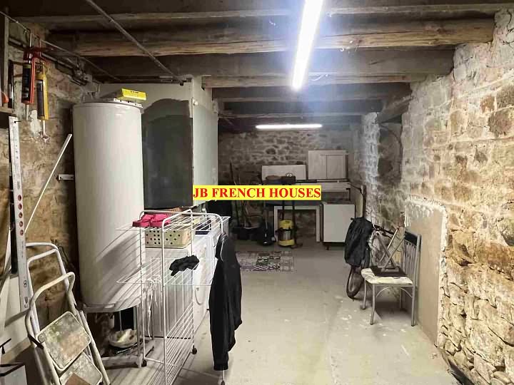 4 bed stone house for sale near Caribet