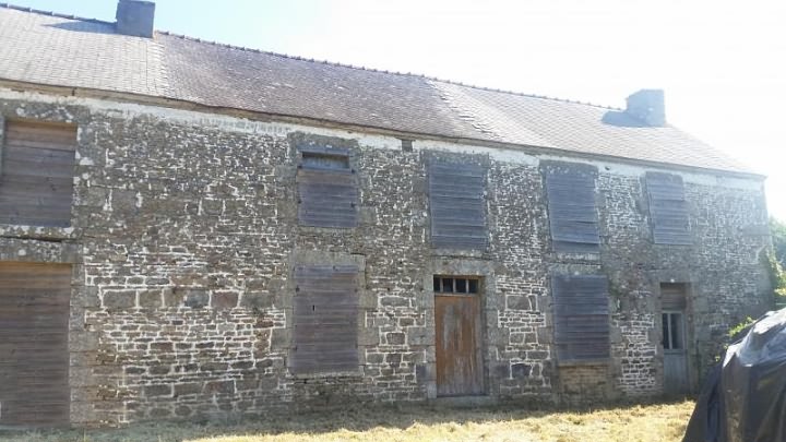 Stone house to renovate near Mohon