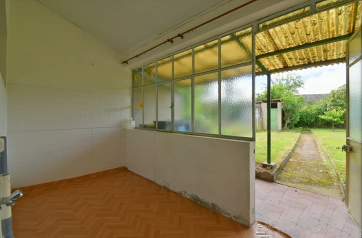 2 bed stone house for sale near SOUTH INDRE and SOUTH CHER and NORTH CREUSE
