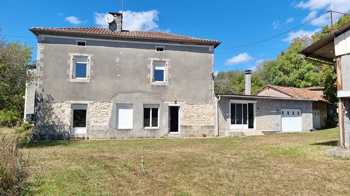 2 bed stone house for sale near Goulat