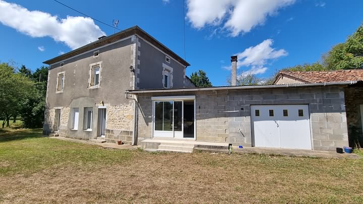 2 bed stone house for sale near Goulat