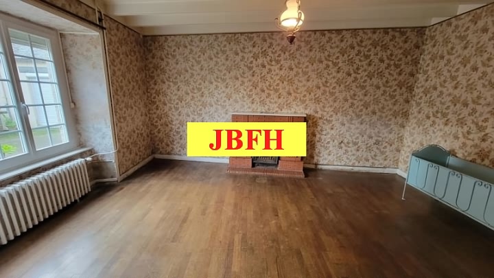 7 bed stone house for sale near Lantic