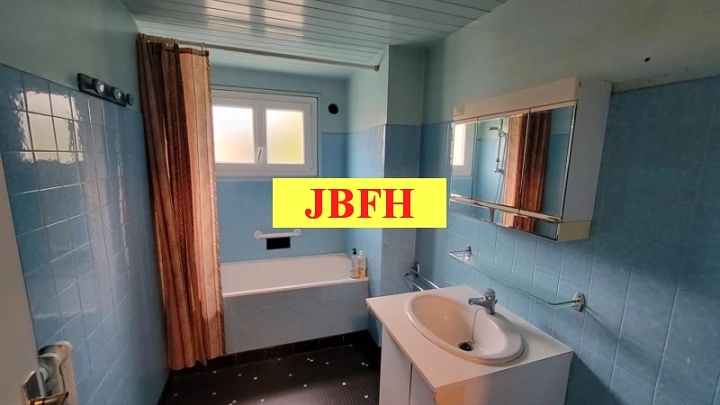 7 bed stone house for sale near Lantic