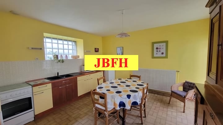 7 bed stone house for sale near Lantic