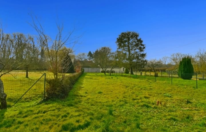 1 bed stone house for sale near SOUTH INDRE and SOUTH CHER and NORTH CREUSE