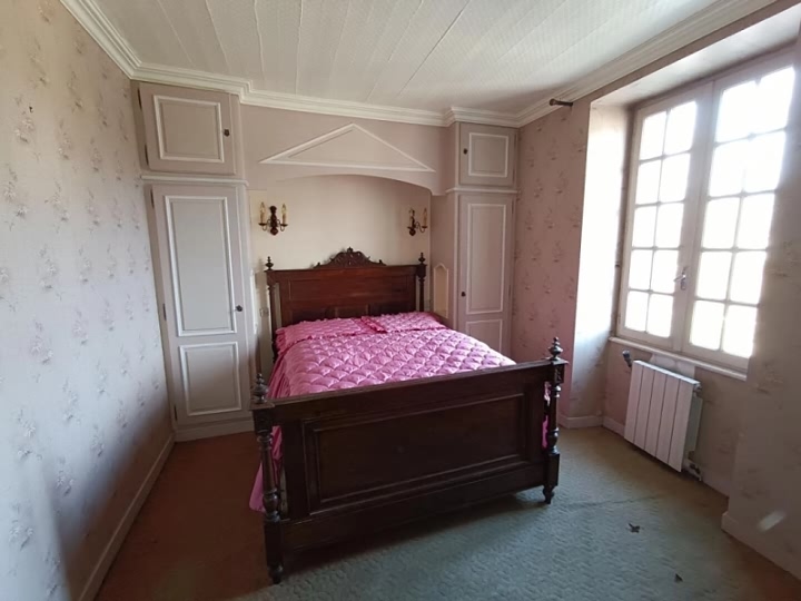 4 bed stone house for sale near Perret