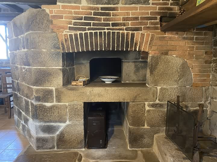 2 bed château for sale near Bujaleuf