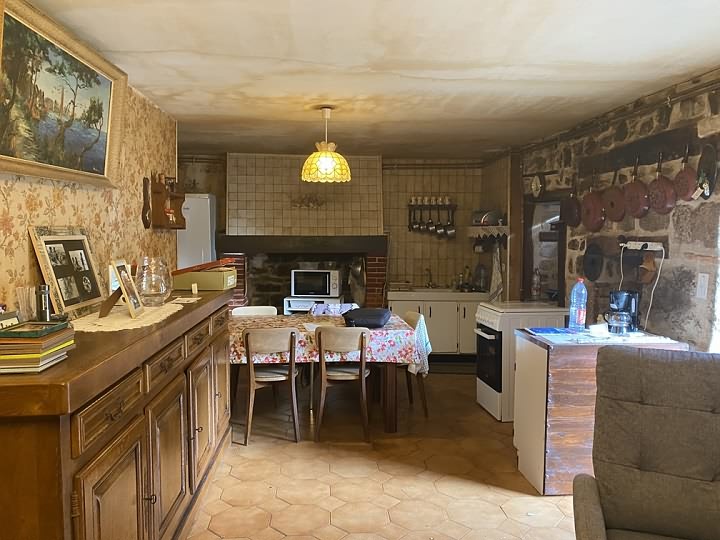 4 bed stone house for sale near Viam