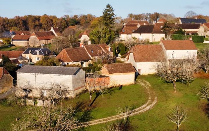 3 bed stone farmhouse for sale near Ajat