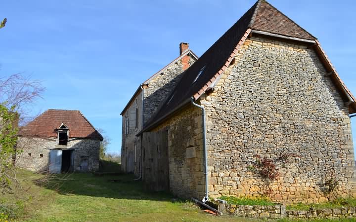 3 bed stone farmhouse for sale near Ajat