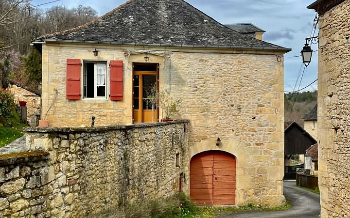 2 bed stone house for sale near Aubas