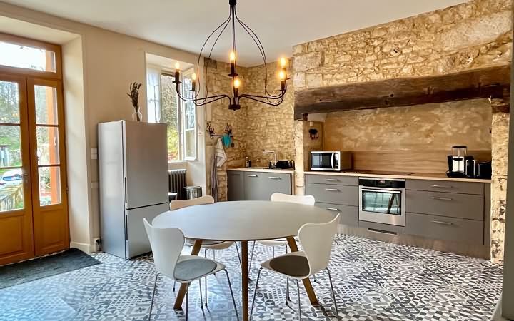 2 bed stone house for sale near Aubas