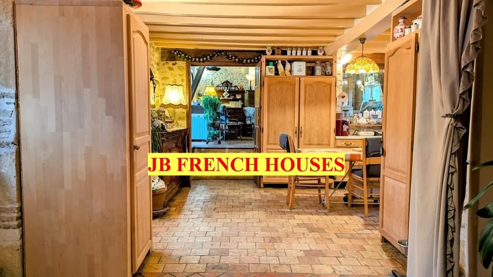3 bed stone house for sale near Igé