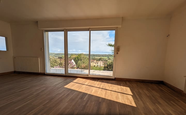 4 bed house for sale near Igé