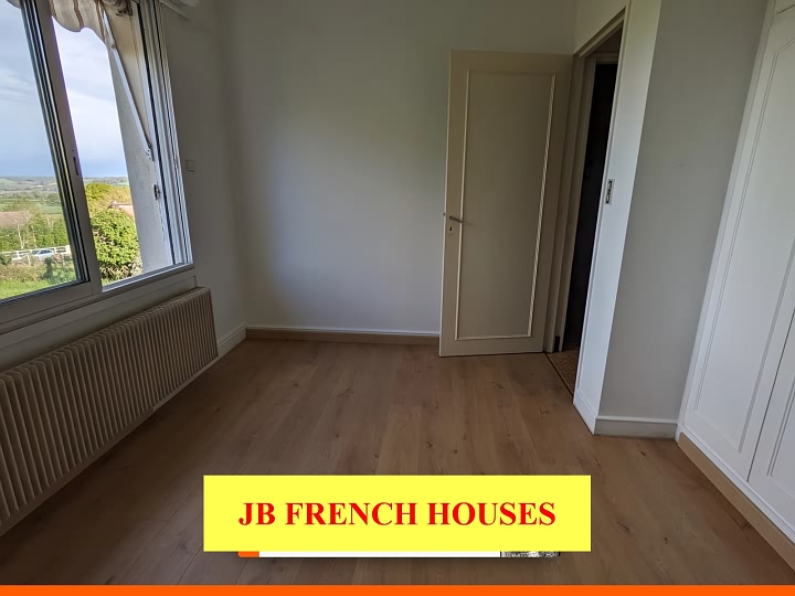 4 bed house for sale near Igé