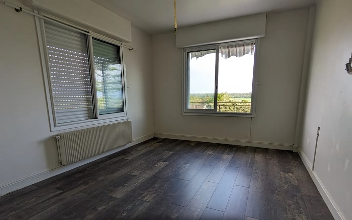 4 bed house for sale near Igé