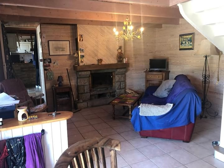 3 bed stone house for sale near Keraden