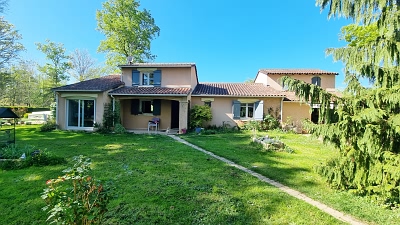 4 bed stone house for sale near Goulat