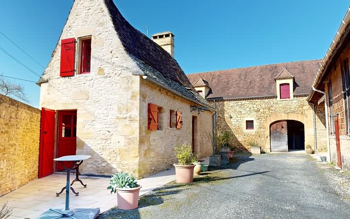 2 bed stone house for sale near Aubas