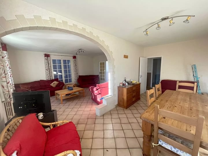 3 bed house for sale near Aizet