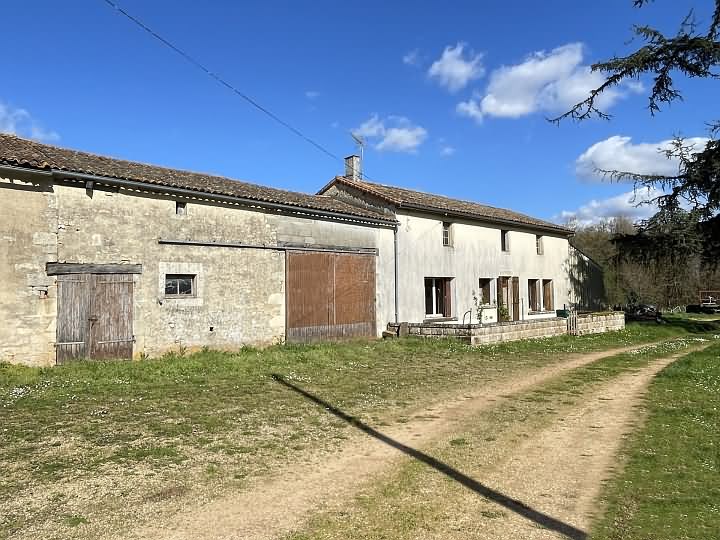 2 bed stone house for sale near Pliboux