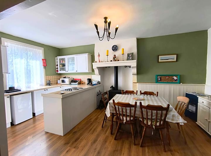 2 bed stone house for sale near Lesbois