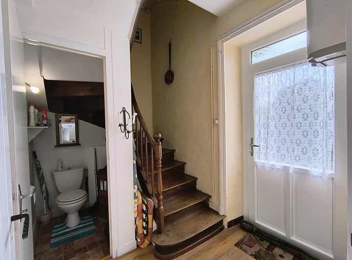 2 bed stone house for sale near Lesbois