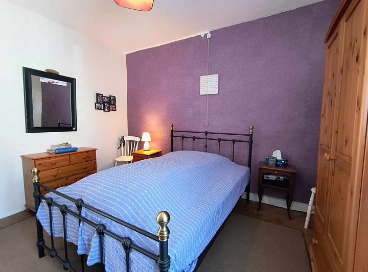 2 bed stone house for sale near Lesbois