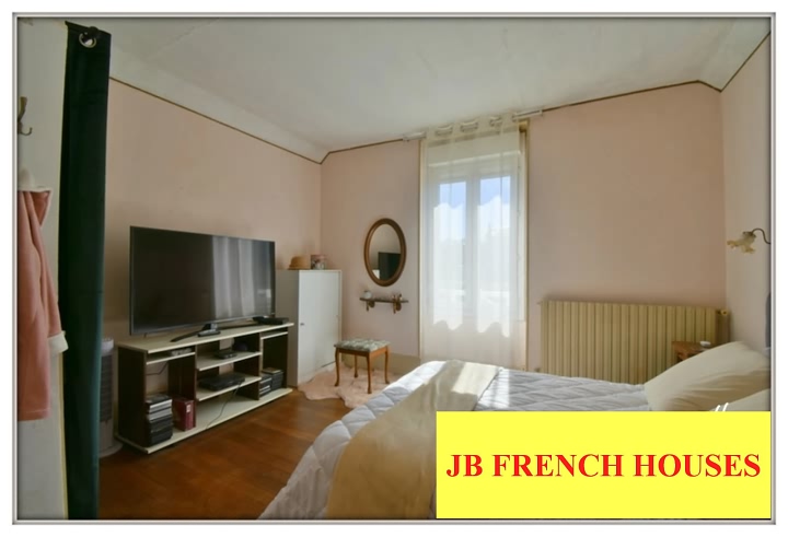 2 bed stone house for sale near SOUTH INDRE and SOUTH CHER and NORTH CREUSE