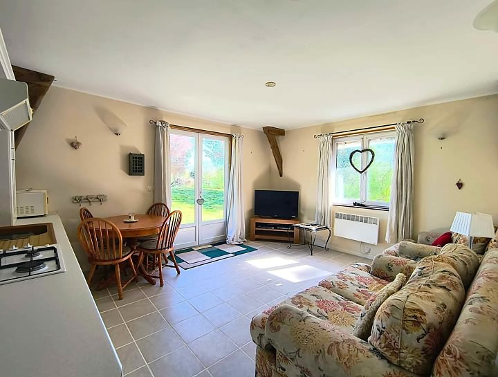 5 bed stone house for sale near Lesbois