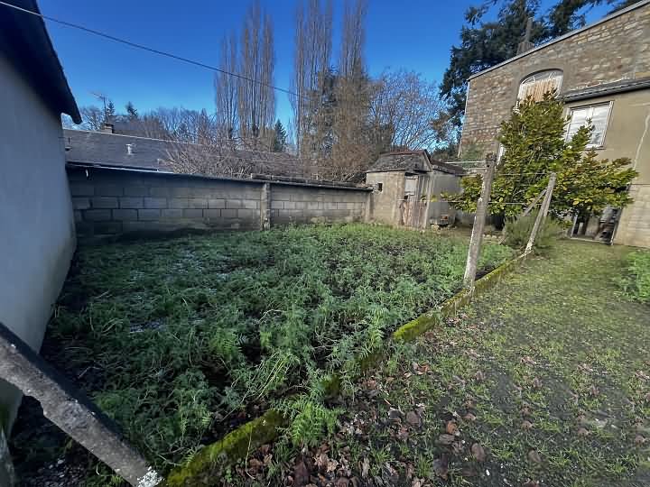 2 bed stone house for sale near Perrou