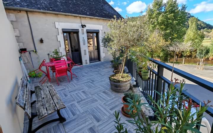 3 bed stone house for sale near Aubas