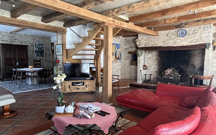 3 bed stone house for sale near Aubas