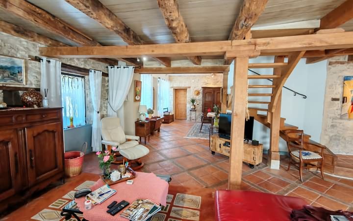 3 bed stone house for sale near Aubas