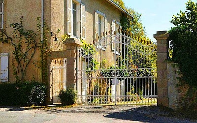 6 bed stone house for sale near Dordogne and Lot