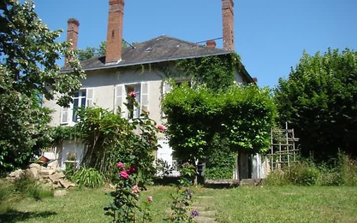 6 bed stone house for sale near Dordogne and Lot