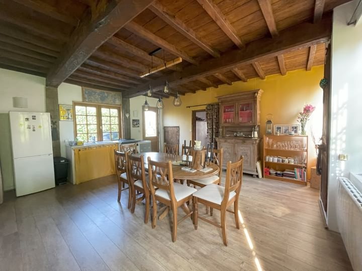 5 bed stone house for sale near Lambus