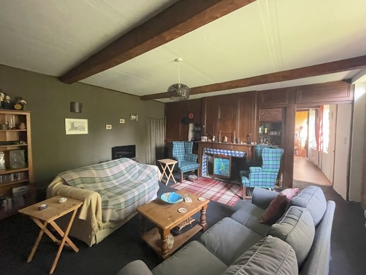 5 bed stone house for sale near Lambus