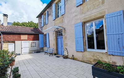 Maison en pierre de 4 chambres à vendre près de Dussac