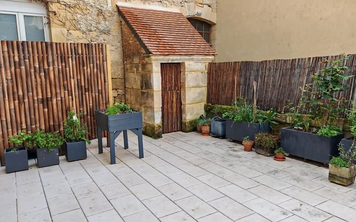 Maison en pierre de 4 chambres à vendre près de Dussac
