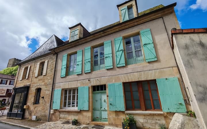 Maison en pierre de 4 chambres à vendre près de Dussac