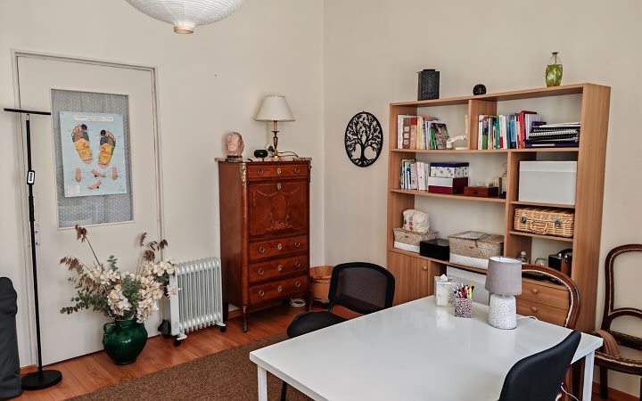Maison en pierre de 4 chambres à vendre près de Dussac